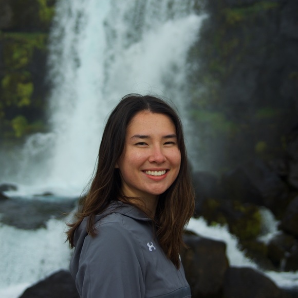 Meet your Posher, Elise - Picture 1 of 1